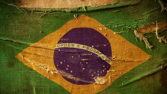 Brasil sofre mais que outros emergentes na bolsa em 2024