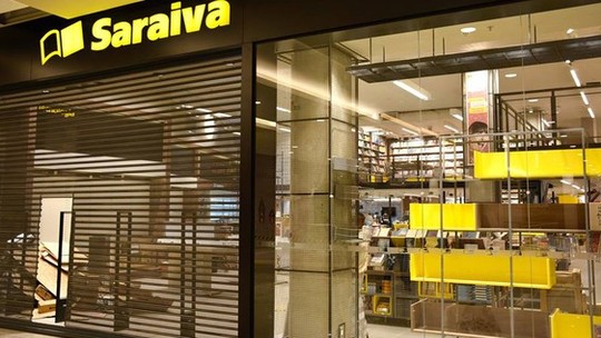 Saraiva (SLED4) confirma encerramento das lojas físicas a partir de segunda-feira (25); ações derretem 10%