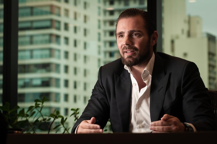 Daniel Vorcaro, dono do Banco Master, é preso pela PF em nova operação