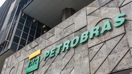 Petrobras (PETR4, PETR3) confirma saída de Prates, destitui diretor financeiro e nomeia interinos