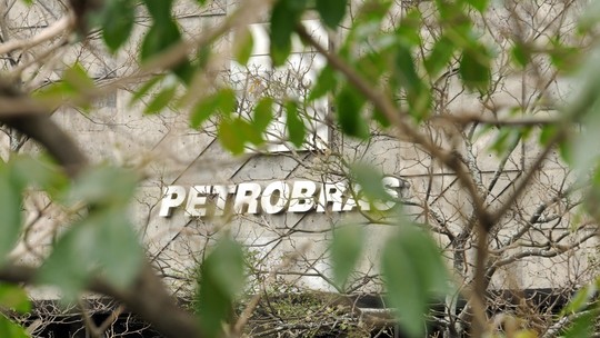 Petrobras (PETR3; PETR4) perde R$ 32,7 bilhões em valor de mercado com demissão de Prates