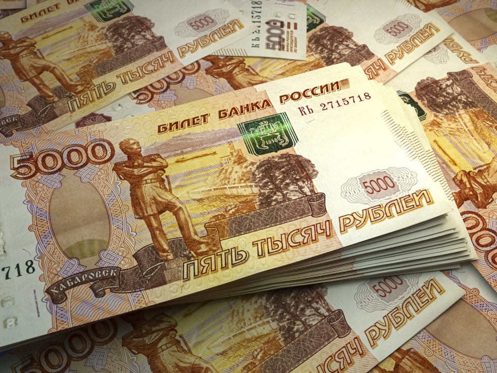 Moscou: apelo de Londres para não gastar dinheiro em armas russas