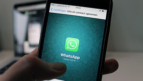 Uso de WhatsApp para contatar investidores rende multa em Wall Street 