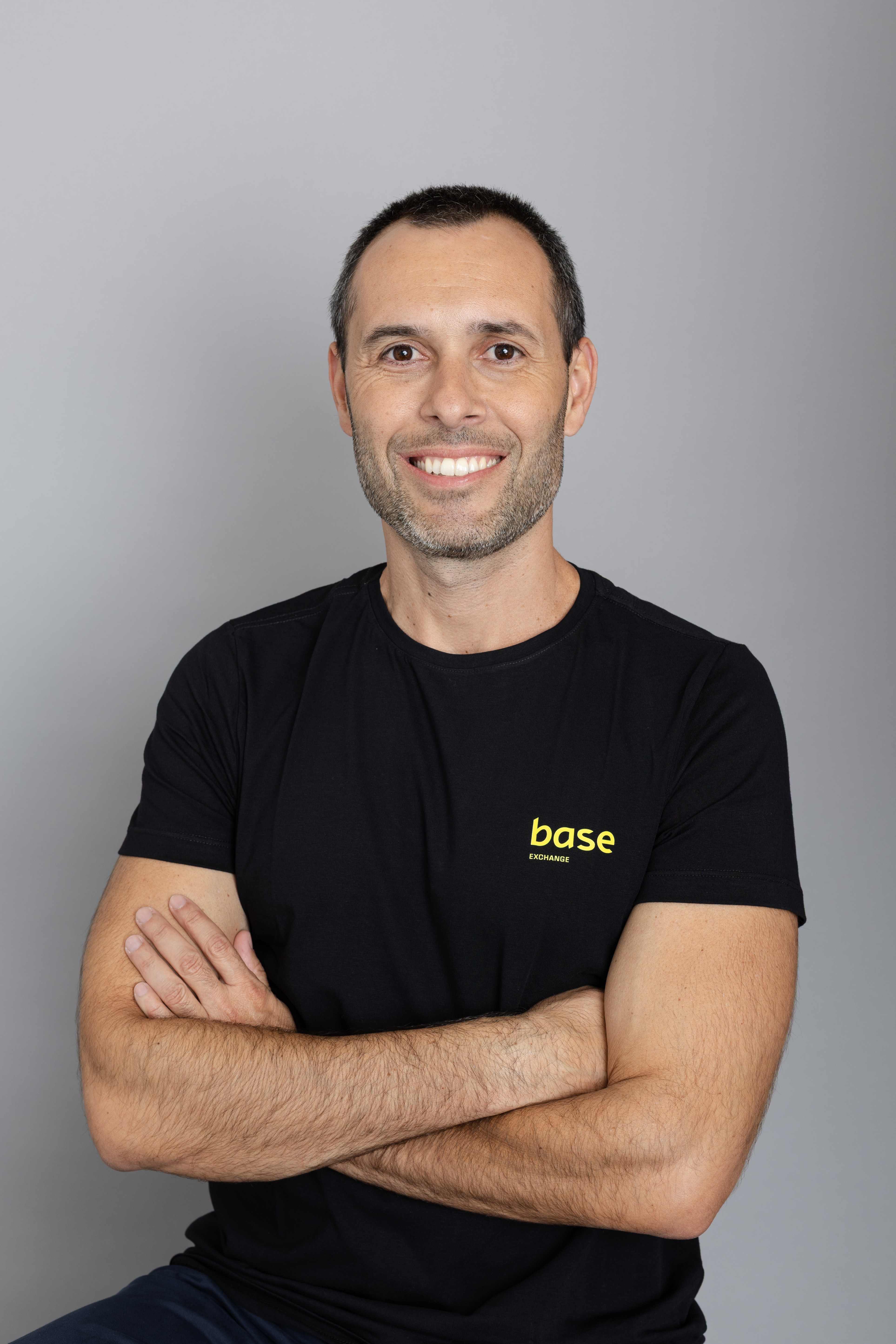 Base Exchange inicia fase de cadastro de bancos e corretoras