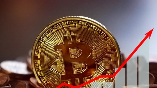 Bitcoin engata alta, sobe 10% na semana e vai a US$ 67 mil