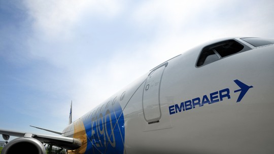 Embraer (EMBR3) volta a ter lucro no 1º trimestre e receita cresce quase 20%