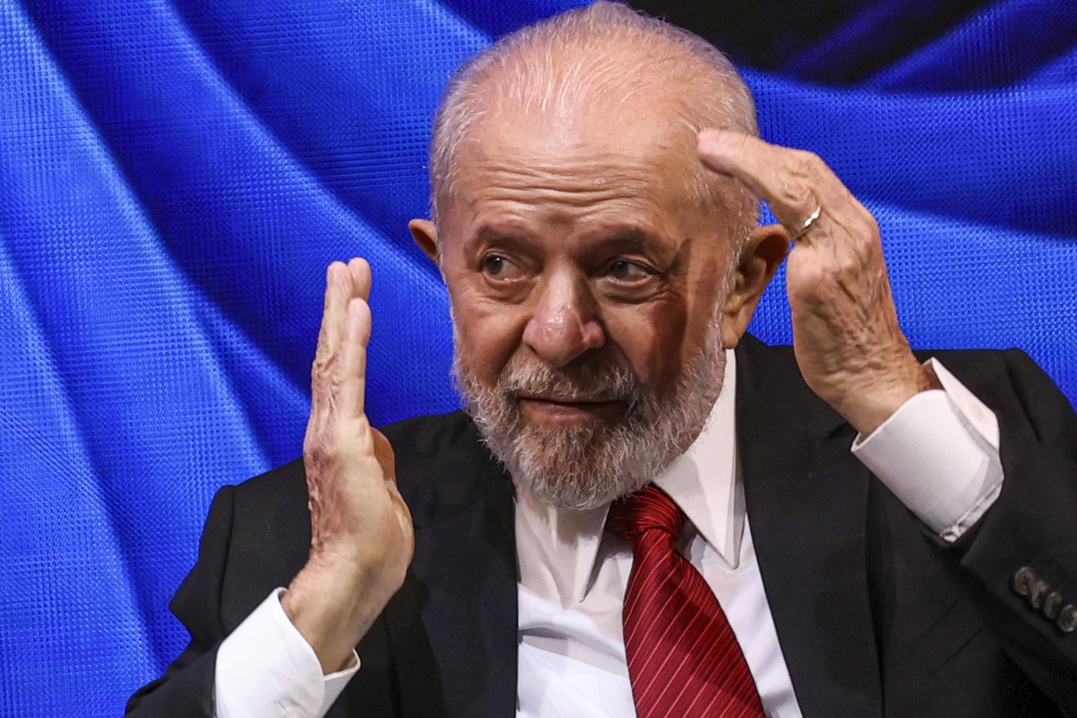 Com dores na cabeça, Lula é internado às pressas e passa por cirurgia ...