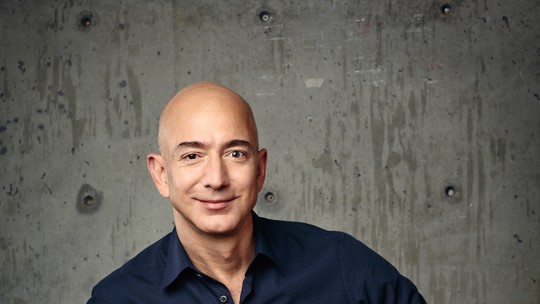 Jeff Bezos ganha US$ 3,4 bilhões em um dia após resultado da Amazon agradar mercado