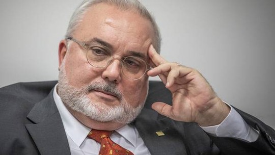 Tchau, Prates! 👋 Ibovespa cai firme com saída de presidente da Petrobras