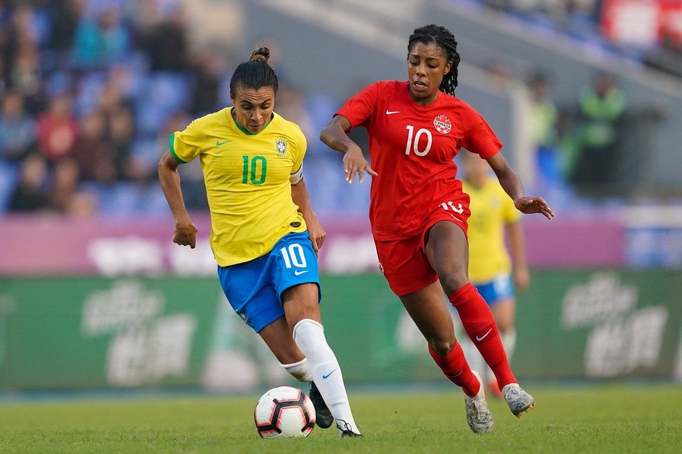 Tesouro Direto lança campanha com jogadora Marta como embaixadora