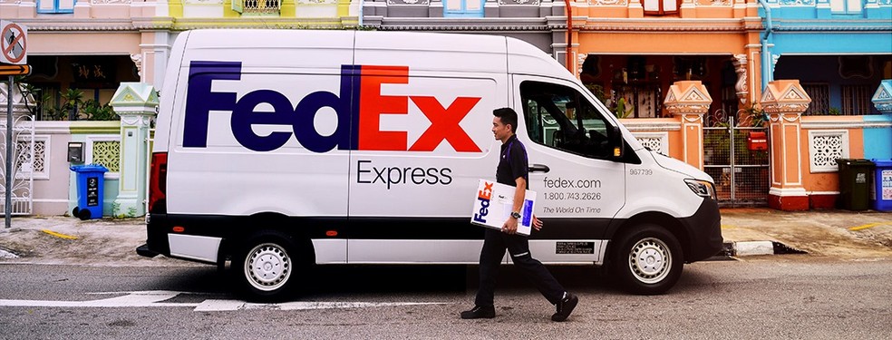 Ações da FedEx disparam 14% em NY após projeção melhor que esperada