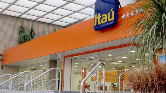 Itaú (ITUB4) negocia com Banco Macro venda de suas operações na Argentina 