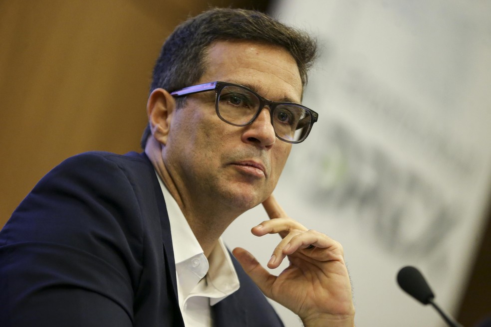 Campos Neto tem meta ambiciosa para alcançar antes de deixar o Banco Central | Moedas e Juros | Valor Investe