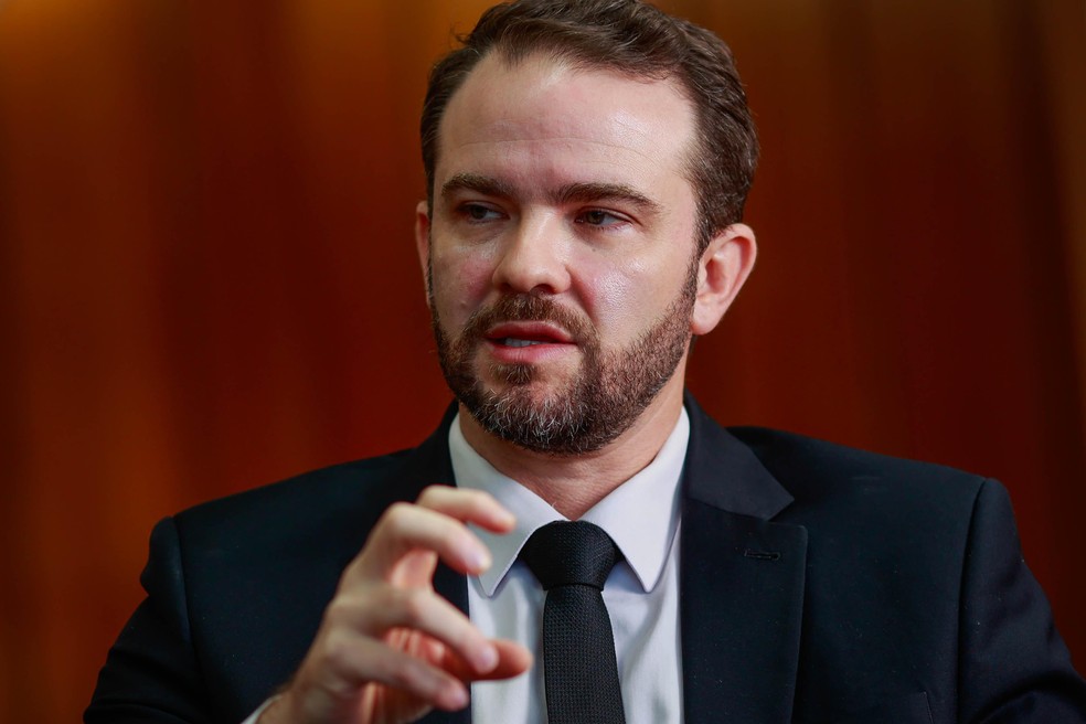 Em eventual governo Lula 4, taxa de juros tem que ser 'estabilizada ...